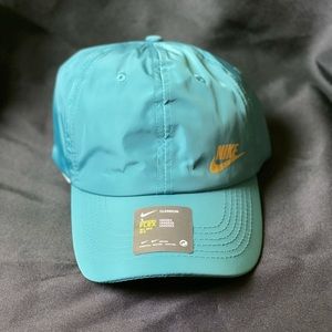 Blue/Green Nike Baseball Cap